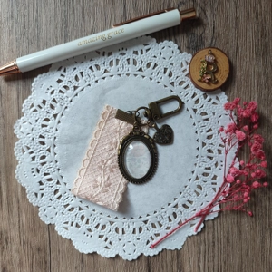 Cabochon Keychain (Peach Cotton Lace) 2