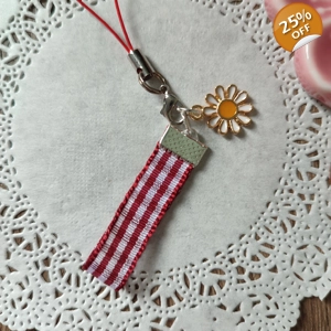 Maroon Plaid Ribbon and Daisy Phone Charm