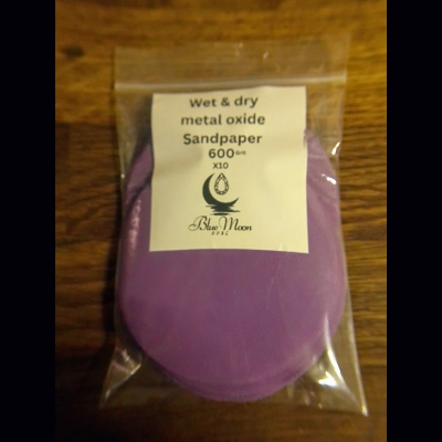 Wet & dry metal oxide sandpaper 600 grit x10