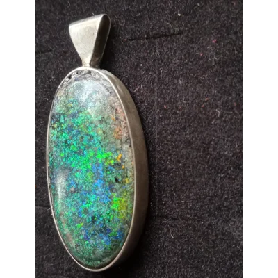Andamooka pendant Andamooka pendant
