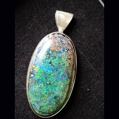 Andamooka pendant Andamooka pendant