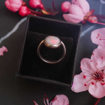 Coober Pedy opal ring