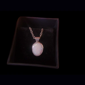 Coober Pedy opal pendant
