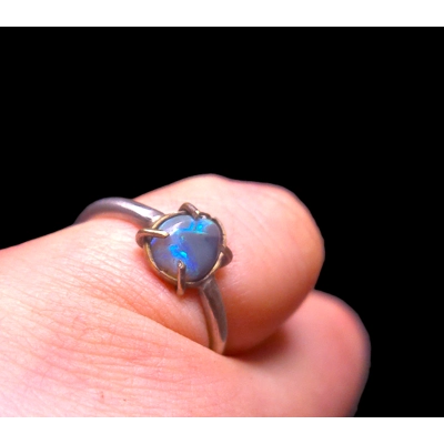 Lightning Ridge dark opal ring