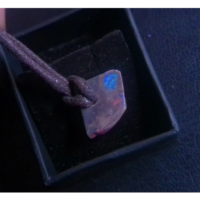 Andamooka freeform pendant