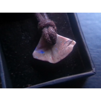 Andamooka freeform pendant