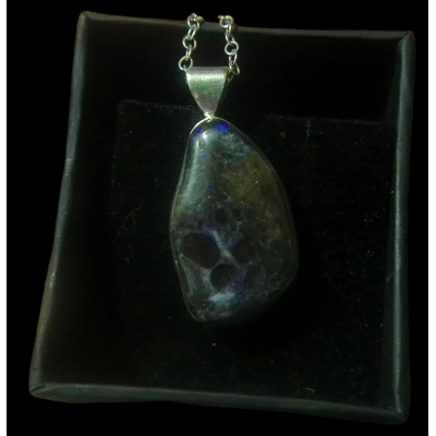 Andamooka crystal opal pendant Andamooka crystal opal pendant