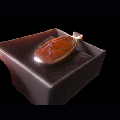 21ct Queensland boulder opal pendant