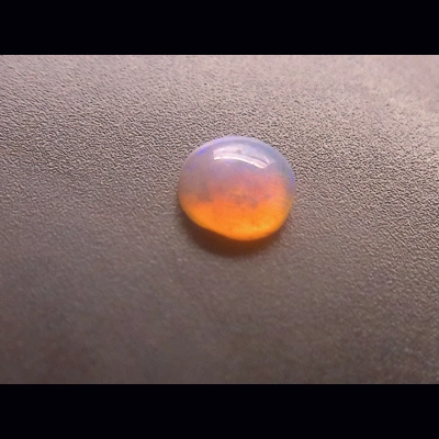 0.9ct crystal opal 0.9ct crystal opal