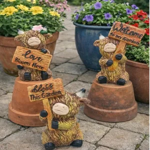 Highland Cow Garden Ornaments Set