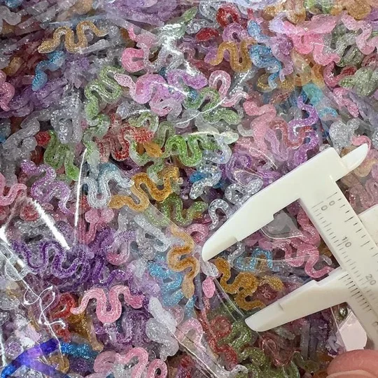 50 Pcs Mixed Tiny Glitter Resin Slippery Snakes Nail Art Charms Resin Craft DIY 16mm