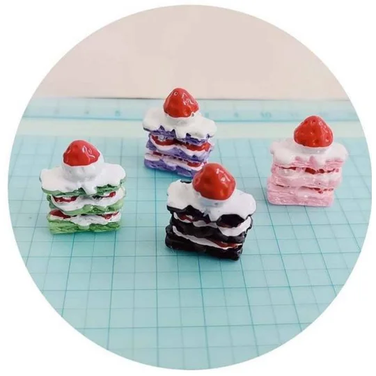 4pcs Delicious Large Fake Whipped Cream Cakes Mille Fois Pastries Topped With Fruit Dolls Play Non E