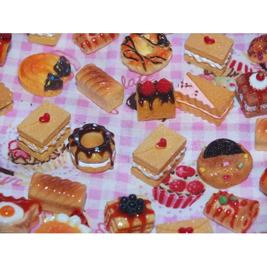 10pcs Delicious Fake Cream Cakes Donuts Cookies Pastries Fake Food Plates & Bowls Dolls Play Non Edi