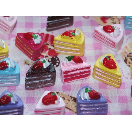 6pcs Delicious Fake Cream Sponge Cakes Topped With Fruit Fake Food Cakes Pastries Dolls Play Non Edi