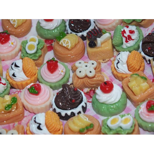 10pcs Delicious Fake Cream Cakes Topped With Fruit Pastries Fake Food Plates & Bowls Dolls Play Non