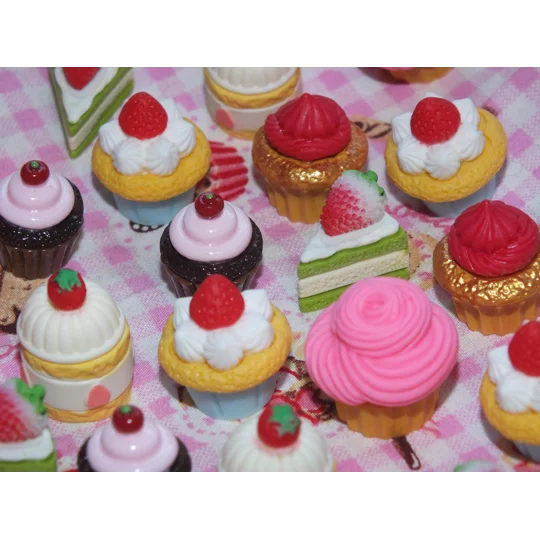 6pcs Delicious Large Fake Cream Whipped Cup Cakes Muffins Pastries Topped With Fruit Dolls Play Non