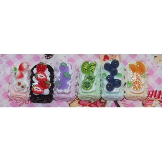 6pcs Delicious Large Fake Whipped Cream Roulade Swiss Roll Sponge Topped With Fruit Dolls Play Non E