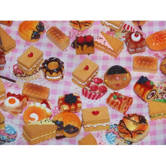 10pcs Delicious Fake Cream Cakes Donuts Cookies Pastries Fake Food Plates & Bowls Dolls Play Non Edi