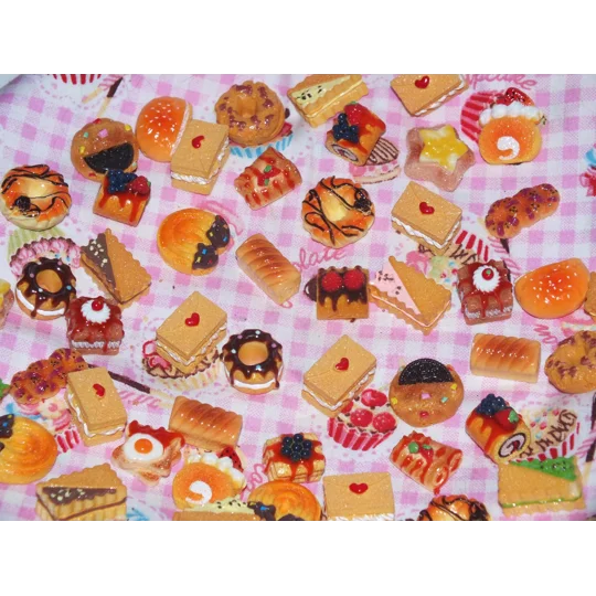 10pcs Delicious Fake Cream Cakes Donuts Cookies Pastries Fake Food Plates & Bowls Dolls Play Non Edi