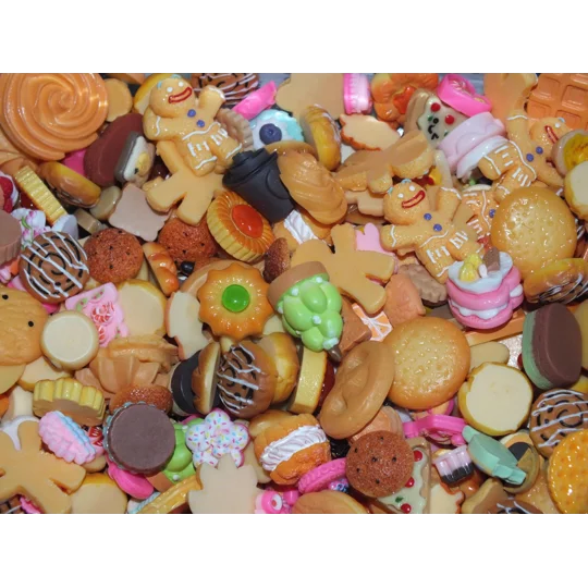 Junk Case Snacks Sweets Candy Cakes Cookies Biscuits Treats Theme 50 Pcs