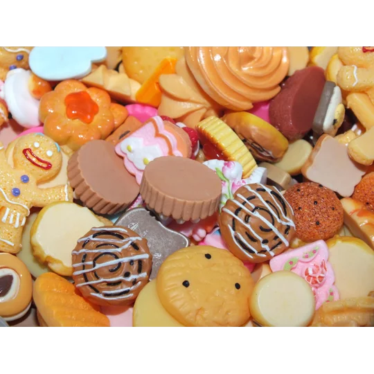 Junk Case Snacks Sweets Candy Cakes Cookies Biscuits Treats Theme 50 Pcs