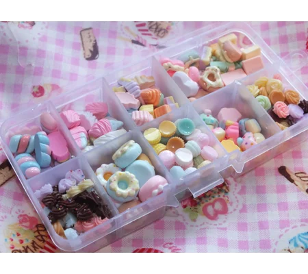 100 pcs mixed MINI FAKE Food Sweets Candy Resin 3D Cabochons Dolls Food With storage box fun craft k