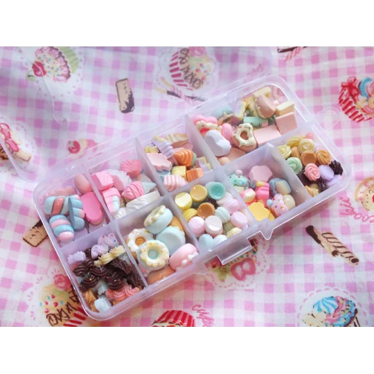 100 pcs mixed MINI FAKE Food Sweets Candy Resin 3D Cabochons Dolls Food With storage box fun craft k