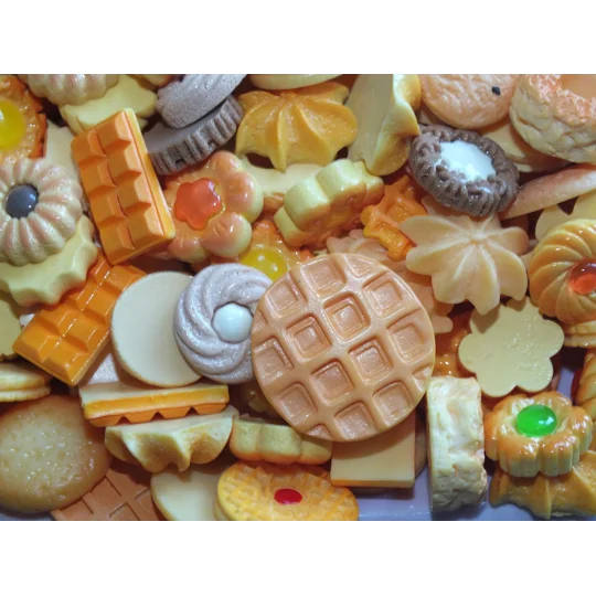 20 Pcs Bread Cakes Cookies Snacks Biscuits Mixed Candy Resin Fake Flatback Food Cabochon