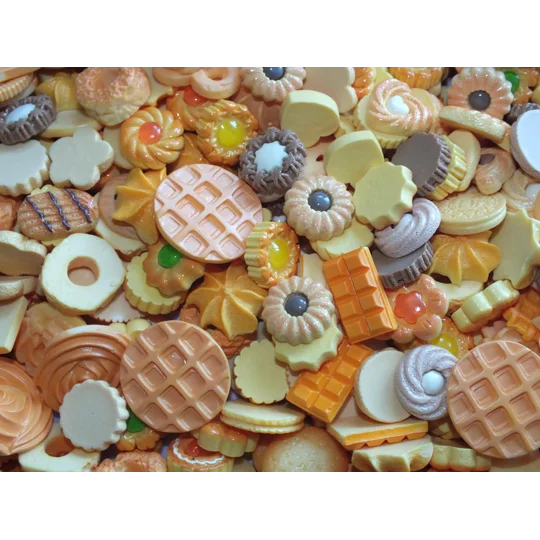 20 Pcs Bread Cakes Cookies Snacks Biscuits Mixed Candy Resin Fake Flatback Food Cabochon