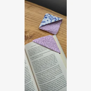 Floral/check bookmark
