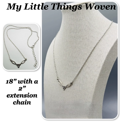 Silver Celtic Trinity Knot Pendant/Necklace - 18/20-inch Adjustable Silver Celtic Trinity Knot Pendant/Necklace - 18/20-inch Adjustable