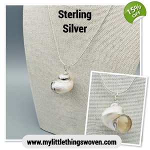 White Pearl Turbo Shell Pend..