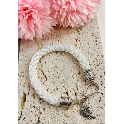 White Murano glass teardrop pendant on white kumihimo braided necklace & bracelet 2 piece set White Murano glass teardrop pendant on white kumihimo braided necklace & bracelet 2 piece set