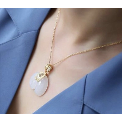 Jade Elephant Pendant & 18" Gold Plated Chain