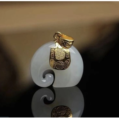 Jade Elephant Pendant & 18" Gold Plated Chain