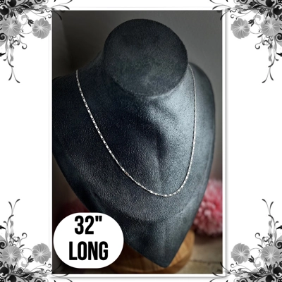 Figure of 8 Chain Necklace 32-Inch Silver