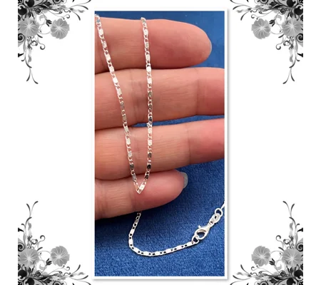 Figure of 8 Chain Necklace 32-Inch Silver