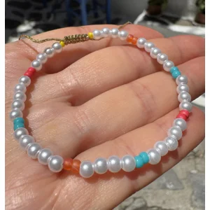 Pearl and beads bracelet