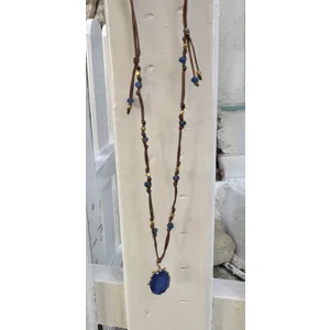 Quartz pendant necklace