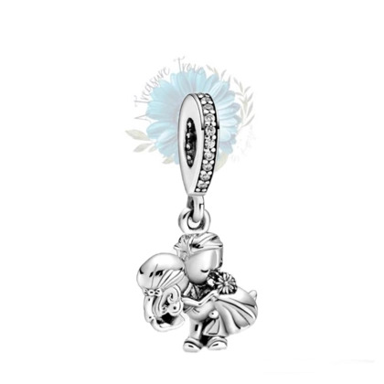Mr and Mrs charm Mr and Mrs charm