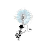 Music skeleton charm
