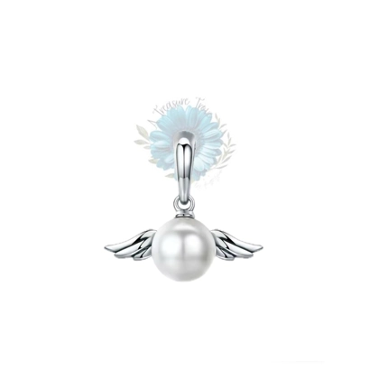 Pearl and wings charm Pearl and wings charm