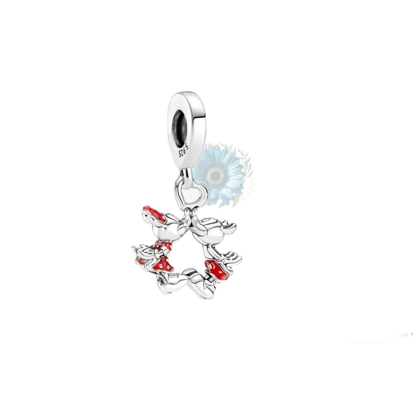 Kissing charm Kissing charm