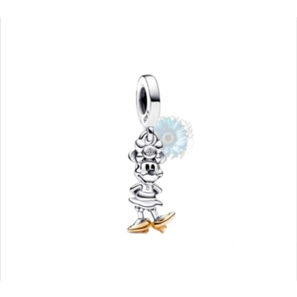 Minnie 100 charm Minnie 100 charm