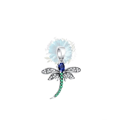Green and blue dragonfly charm Green and blue dragonfly charm