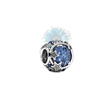 Round glass star charm Round glass star charm