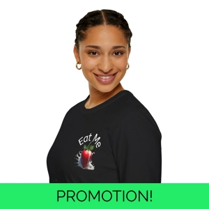 βEat Me Strawberry and Cream Graphic T-Shirt β Funny Food ..