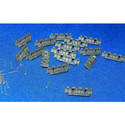 PANTHER Late Type Resin tracks Workable 1/35