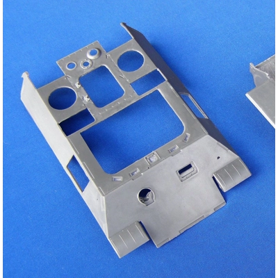 VK.501 Ammunition carrier based on a shortened Panther chassis 1/35