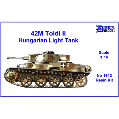42M TOLDI II Hungarian light tank WWII 1/16